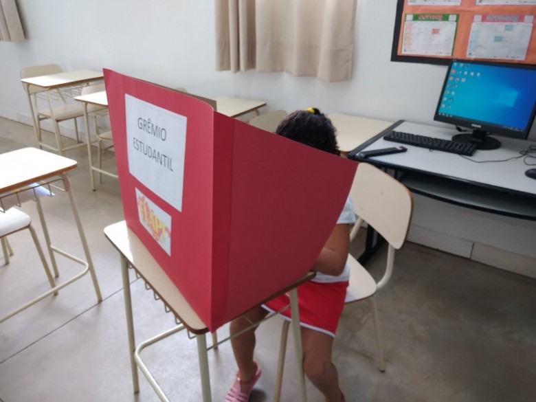Votação das chapas ára o Grêmio Estudantil
